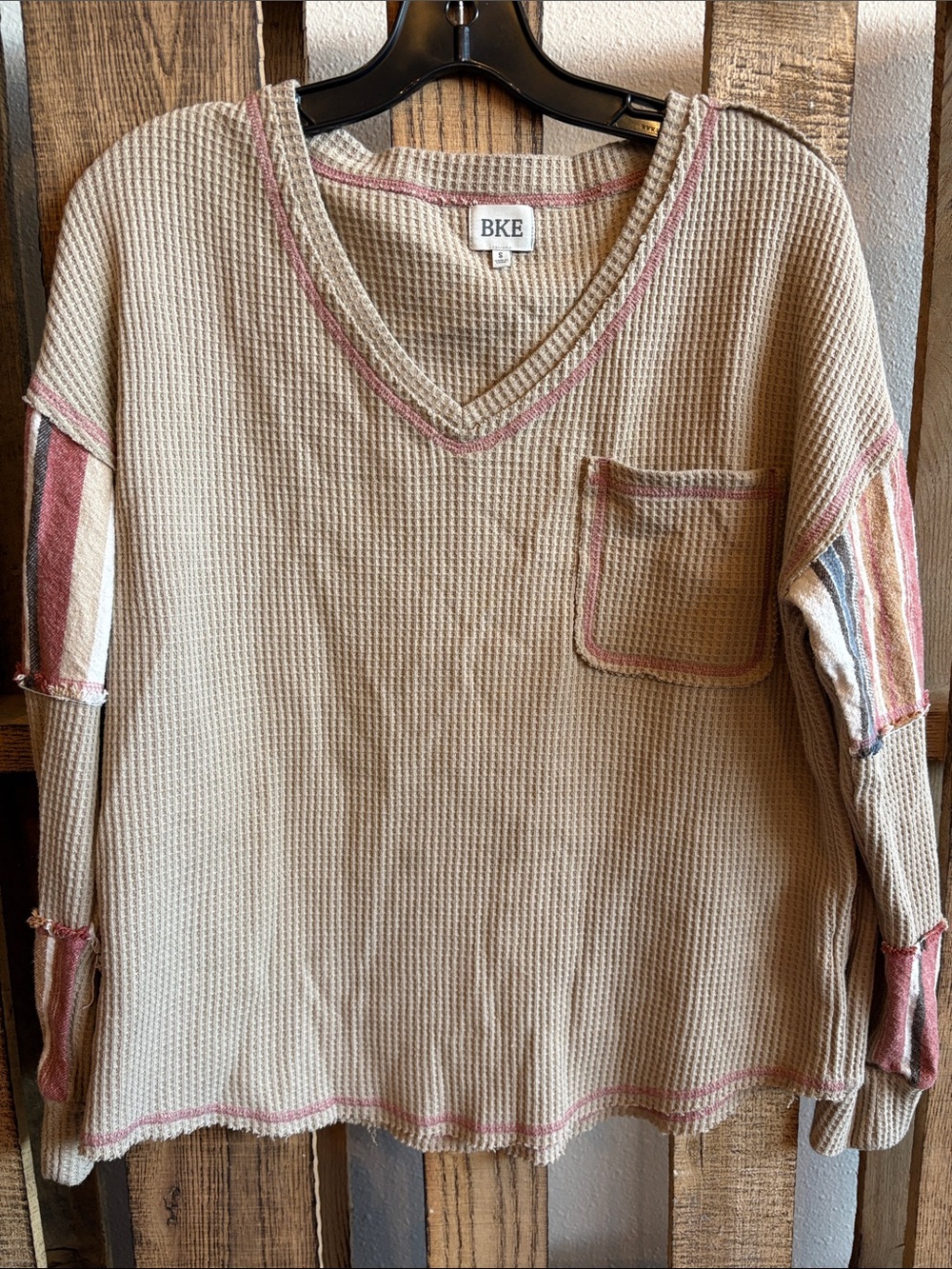 BKE Beige Waffle Knit V-Neck Top with Pink Trim and Striped Sleeves